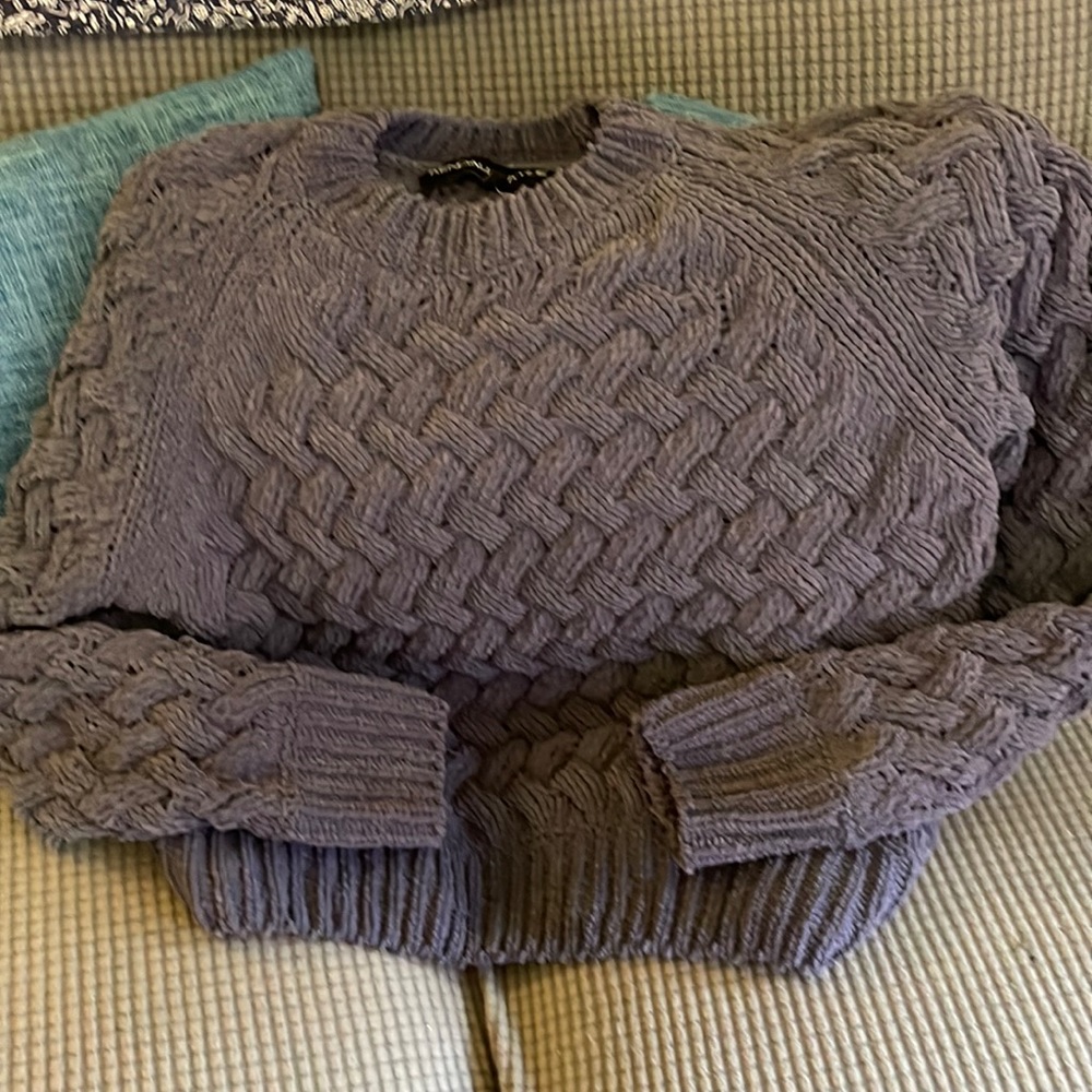 Crop sweater blue. Small.